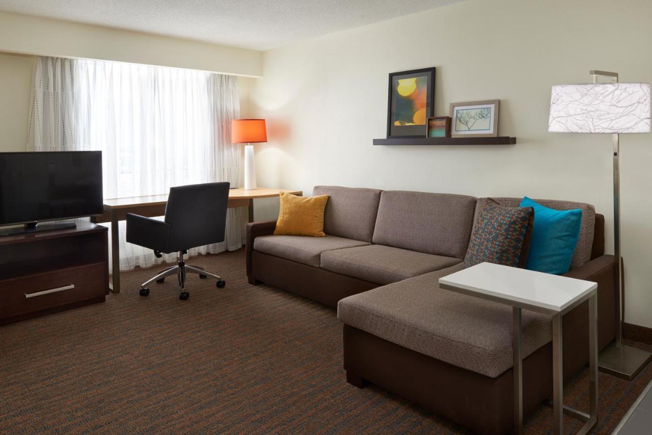 Residence Inn By Marriott Toronto Airport Exterior photo