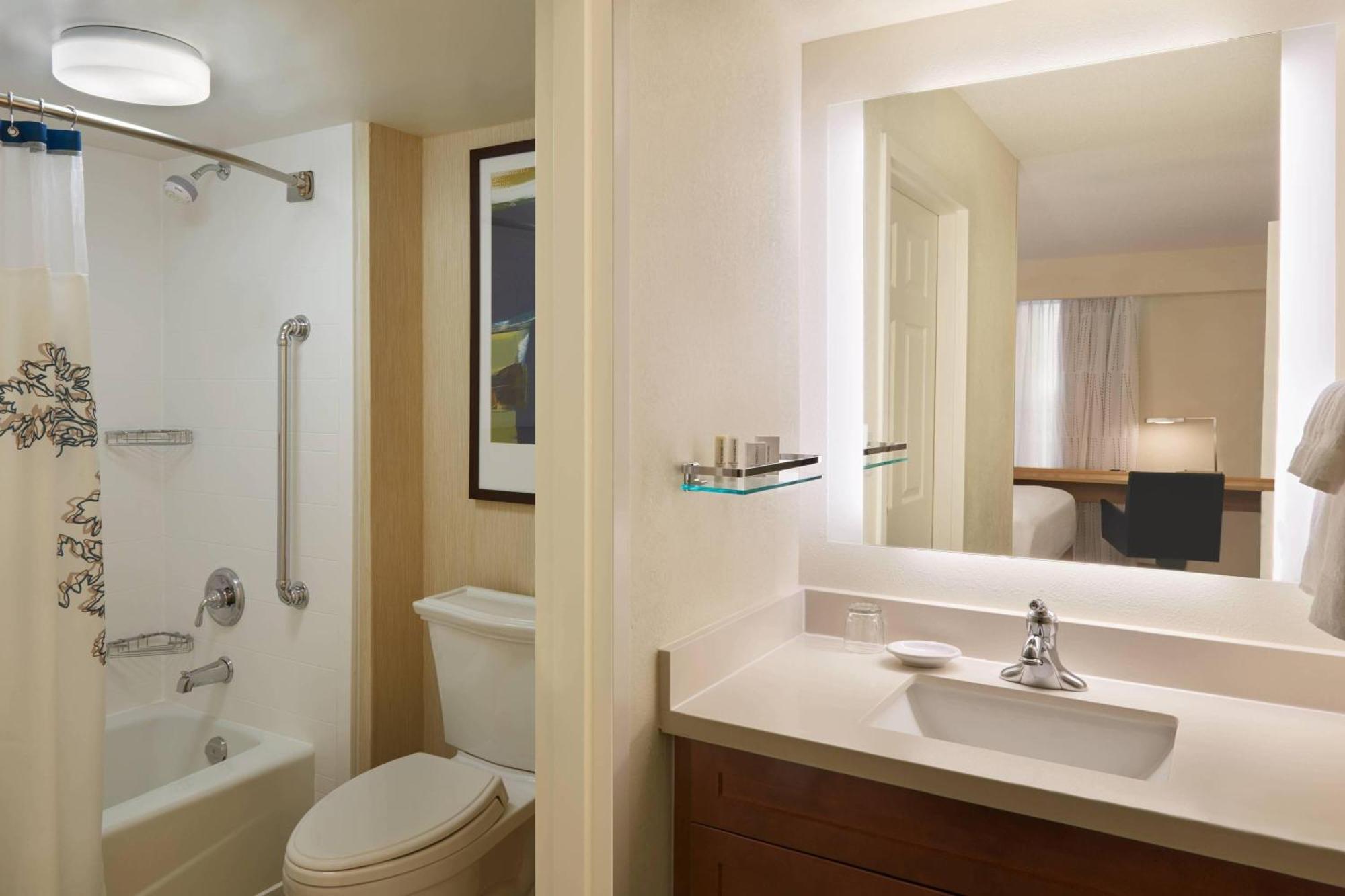 Residence Inn By Marriott Toronto Airport Exterior photo