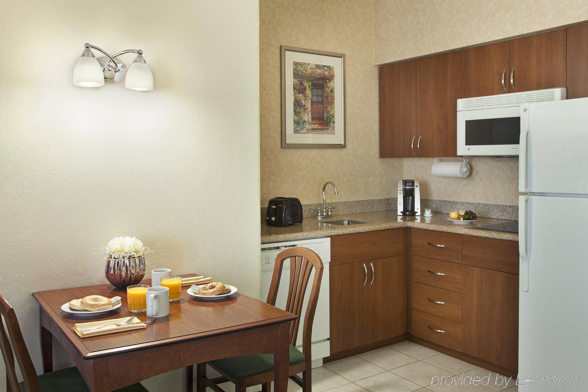Residence Inn By Marriott Toronto Airport Exterior photo